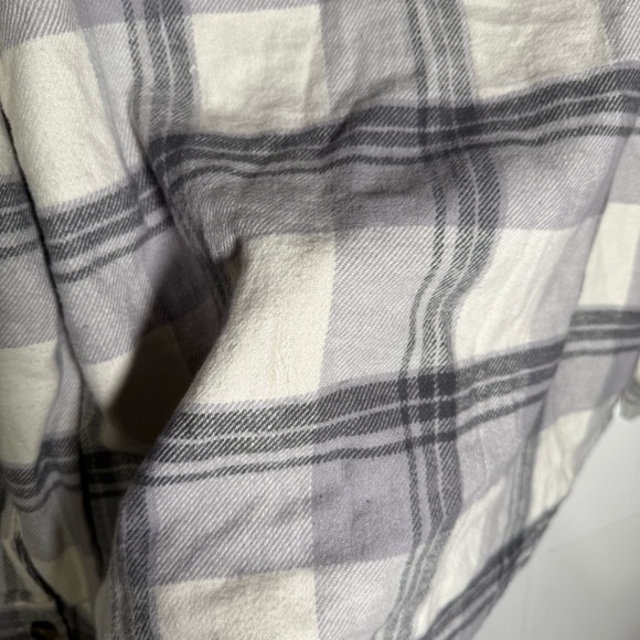Hollister Boyfriend Button Down Flannel Shirt Gray and White Size Small - Picture 9 of 10
